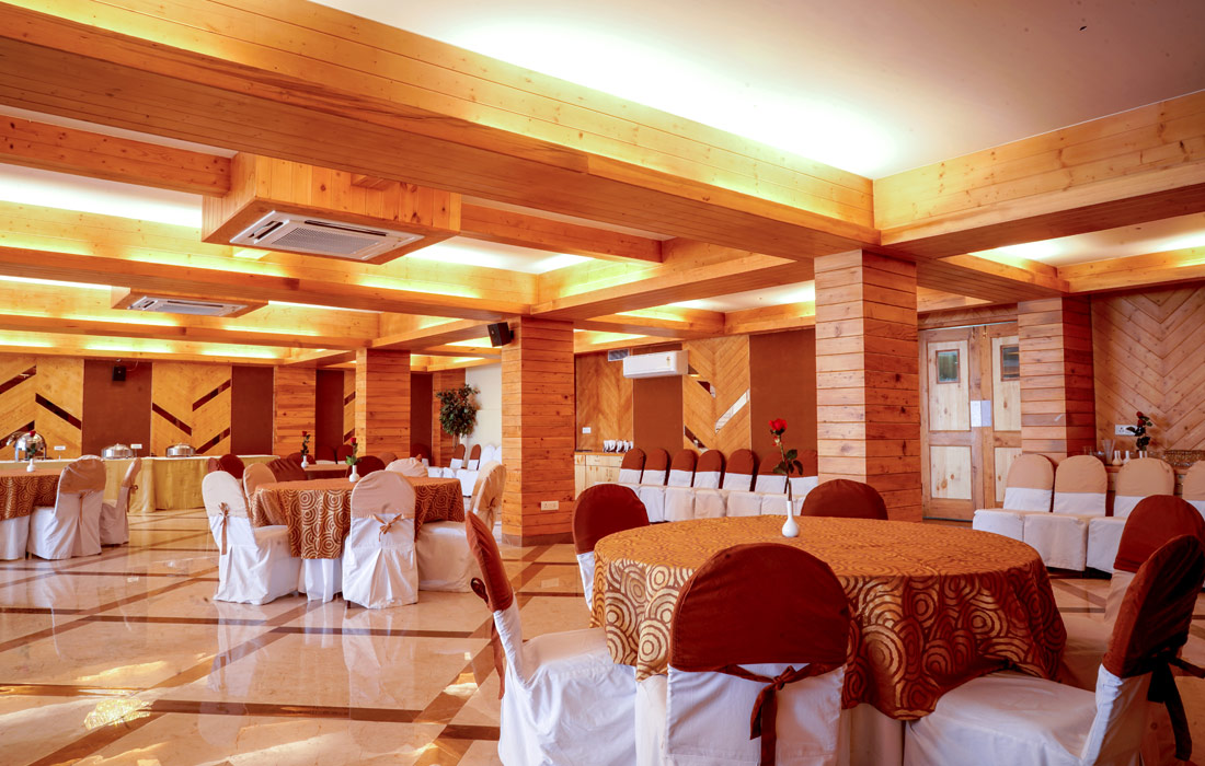 Banquet hall with all the basic and advance services